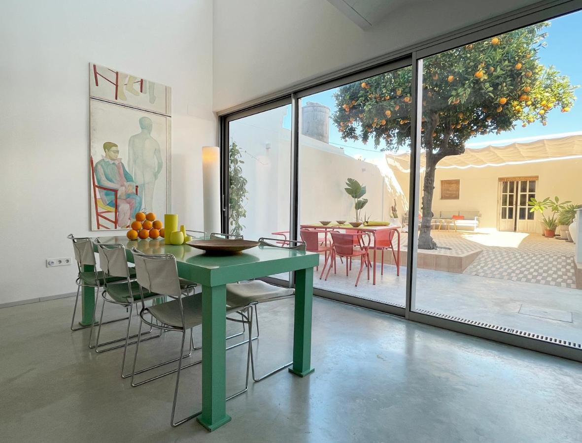 Design & Art, Patio With Orange Tree, Near Seville Carrion de Los Cespedes Kültér fotó