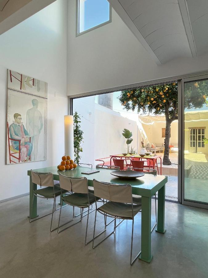 Design & Art, Patio With Orange Tree, Near Seville Carrion de Los Cespedes Kültér fotó